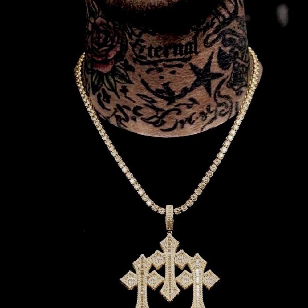 Gold Cross Necklace 20 Inch Crosspendant 92 A 2